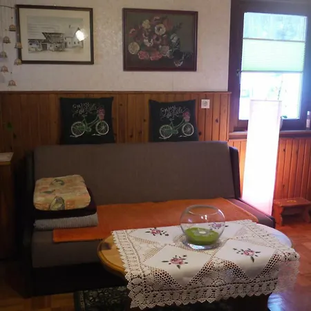 - Glamping Encijan בית הארחה 2*